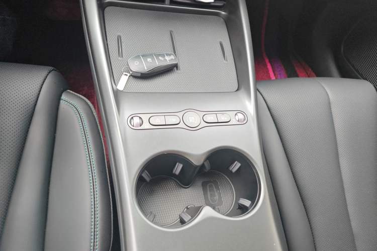 Used BYD Seal 06 New Energy 2025 EV 545KM Premium Edition Gear Lever