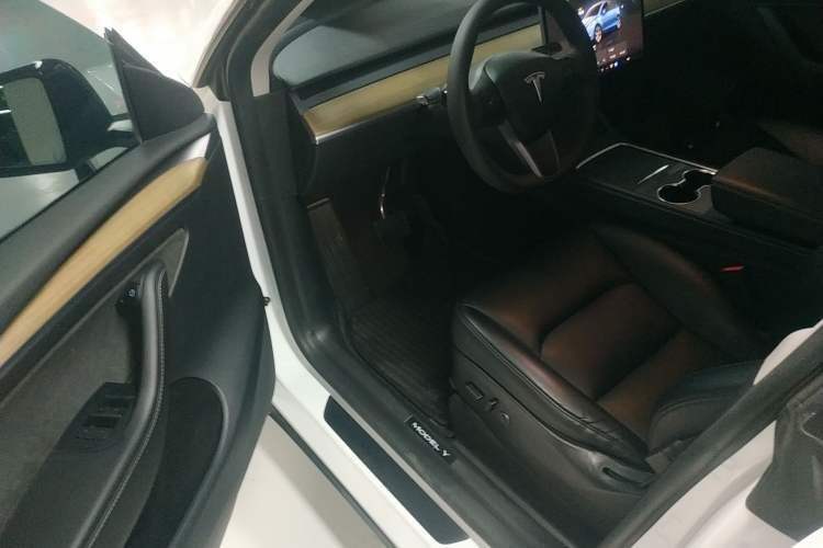 Used Tesla Model Y 2022 Revised Version Long-Range All-Wheel Drive