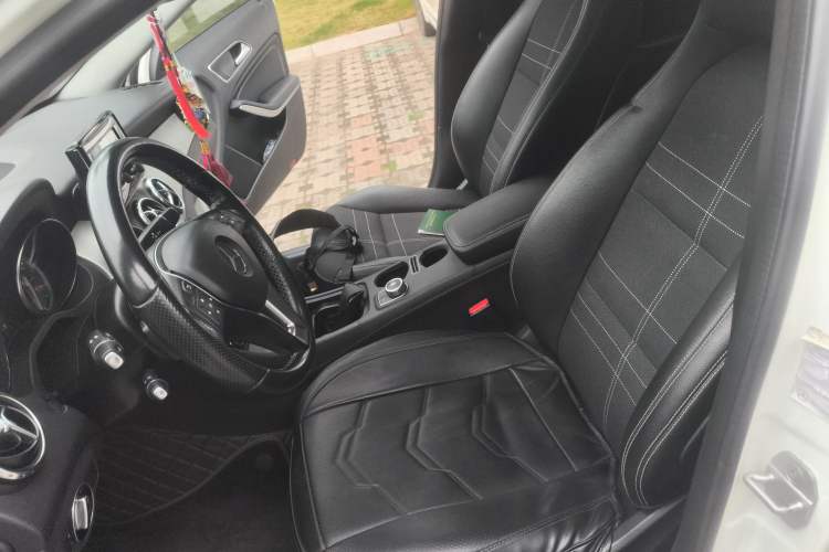 Used Mercedes-Benz GLA 2015 GLA 200 Fashion Model