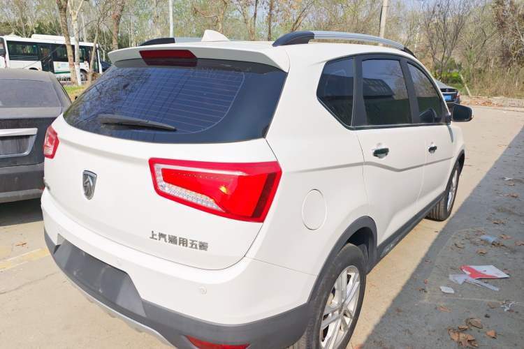 Used Baojun 560 2016 1.8L Manual Elite Edition