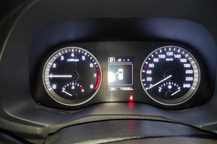 Used Hyundai Tucson 2018 1.6T Dual-Clutch Two-Wheel Drive 15th Anniversary Special Edition
