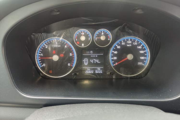 Used Foton Toano 2023 2.0T Manual Urban Version Short Wheelbase Low Roof with Single Rear Tire Available in 5/6/9-Seater Configurations
