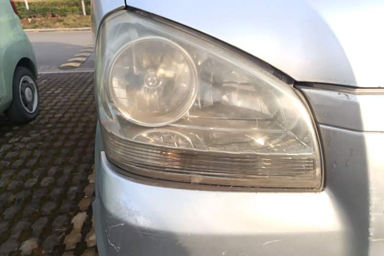 Used BAIC Weiwang 306 2011 1.3L base model 7 seats
