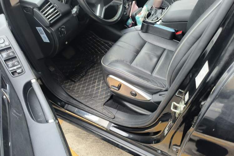 Used Mercedes-Benz R-Class 2015 R 400 4MATIC Business Model Driver Seat