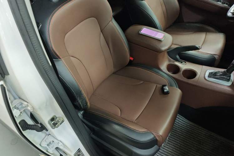 Used FORTHING Joyear X5 2016 1.6L CVT Deluxe Model