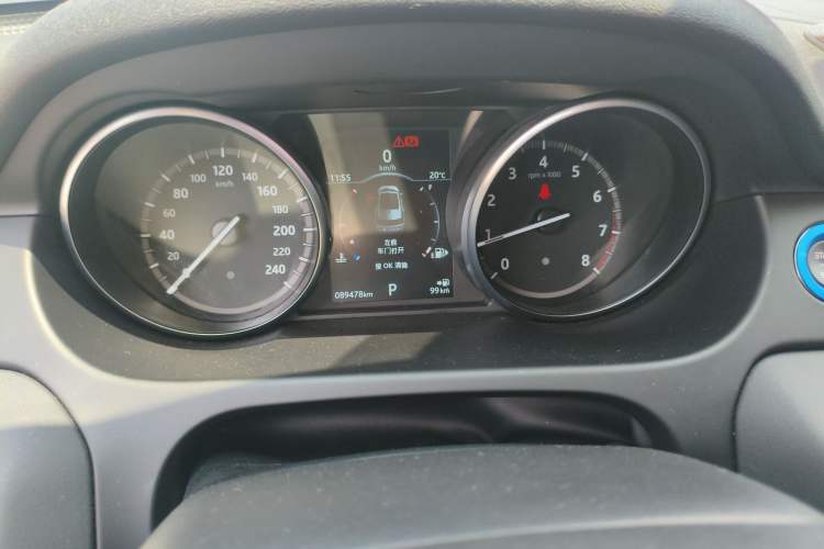 Used Land Rover Discovery Sport 2019 200PS PURE Edition China VI Standard