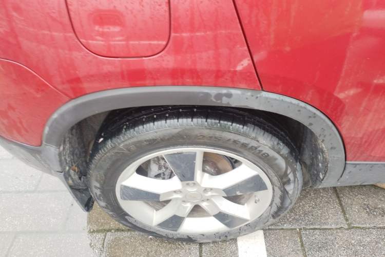 Used Chevrolet Trax 2014 1.4T Manual Two-Wheel Drive Comfort Model Exterior 5