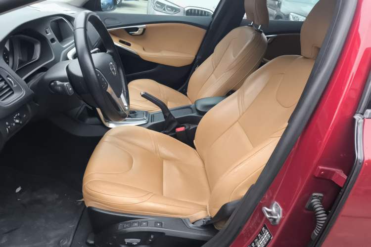 Used Volvo V40 2017 T3 Zhiyi Edition Left Front Seat