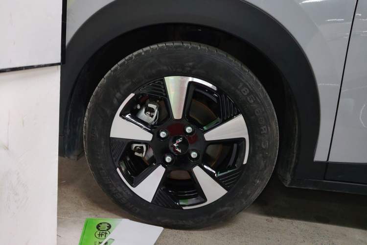 Used Wuling Bingo PLUS 2024 510 km Flagship Edition Four-Seater Version
