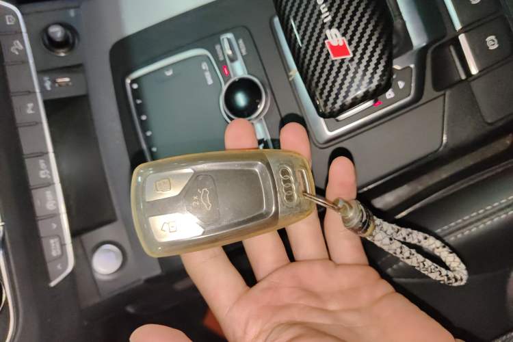 Used Audi Q5L 2020 Updated 40 TFSI Prestige Fashion Edition