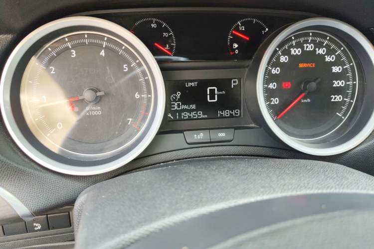 Used Peugeot 408 2014 1.8L Automatic Luxury Edition Odometer Close Up