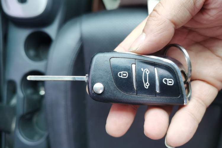 Used Chevrolet Trax 2016 1.4T Automatic Two-Wheel Drive Comfort Version with Sunroof Vehicle Key