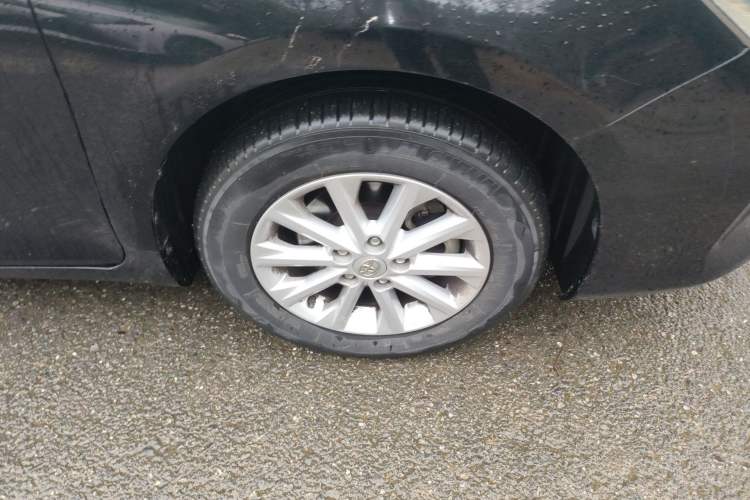 Used Toyota Camry 2015 2.0G Premier Edition Right Front Wheel Hub