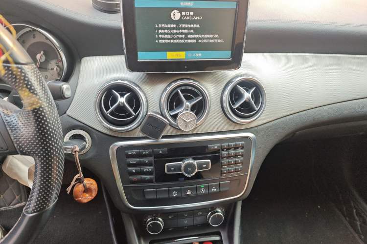 Used Mercedes-Benz GLA 2015 GLA 200 Fashion Model Audio And AC Panel