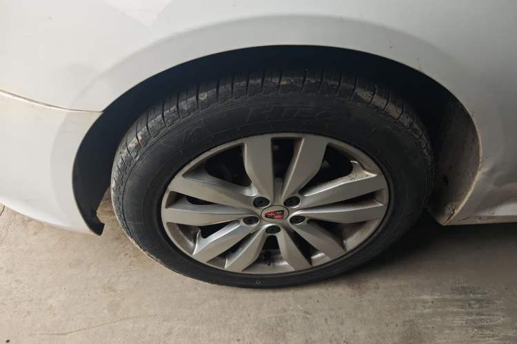 Used Roewe 350 2015 1.5L Automatic Luxury Sunroof Edition
