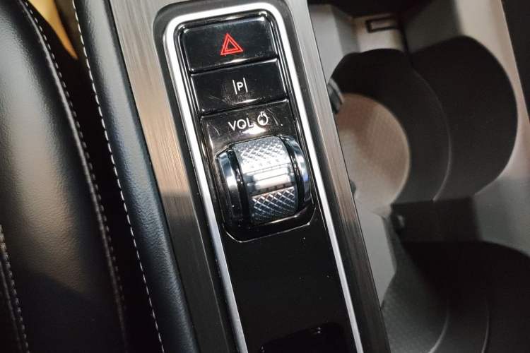 Used Lincoln Corsair 2023 2.0T Two-Wheel Drive Luxury Edition