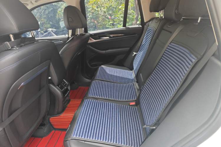 Used BMW X3 2022 xDrive25i M Sport Package Left Rear Seat