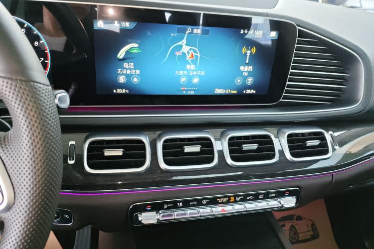 Used Mercedes-Benz GLE 2020 Restyled GLE 350 4MATIC Fashion Edition Audio And AC Panel