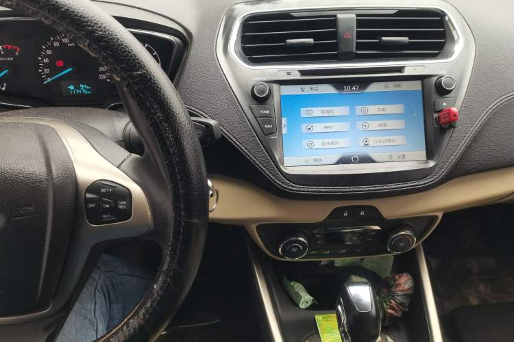 Used Ford Escort 2015 1.5L Automatic Fashion Model
