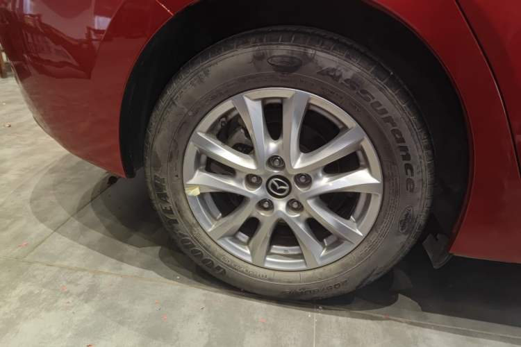 Used Mazda Mazda 3 Axela 2019 Cloud-Controlled Sedan 1.5L Automatic Luxury Model China VI Standard
