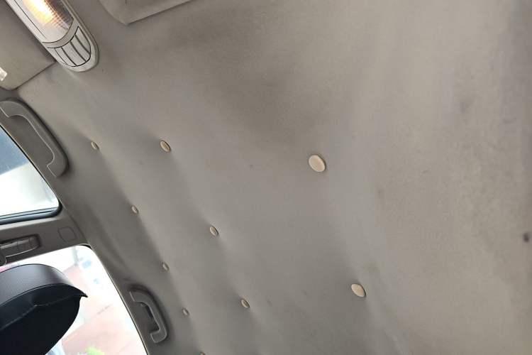 Used Bestune B70 2012 1.8L manual Comfort trim level