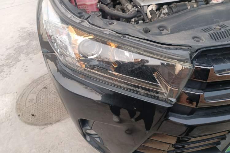 Used Toyota Highlander 2018 2.0T Four-Wheel Drive Knight Edition 7 Seats China VI Standard
