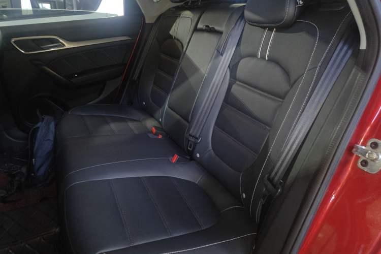 Used MG 6 2017 20T Automatic Luxury Smart Connect Version China V Standard Left Rear Seat