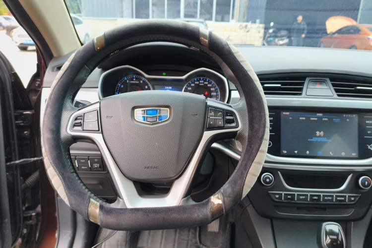 Used Geely Auto Emgrand 2017 Sedan Million Edition 1.5L CVT Upward Connectivity Version