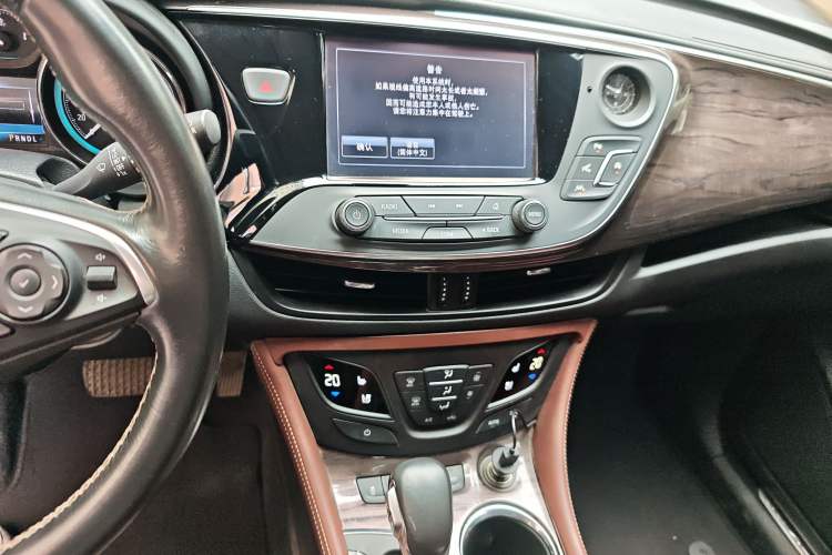 Used Buick Envision 2017 28T Four-Wheel Drive Luxury Model
