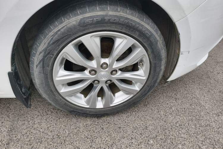 Used Buick GT 2018 15T Dual-Clutch Elite Model China V Standard Right Front Wheel Hub