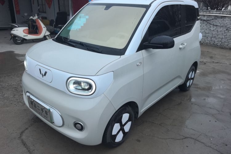 Used Wuling Hongguang MINIEV 2024 3rd Generation 215km Advanced Version
