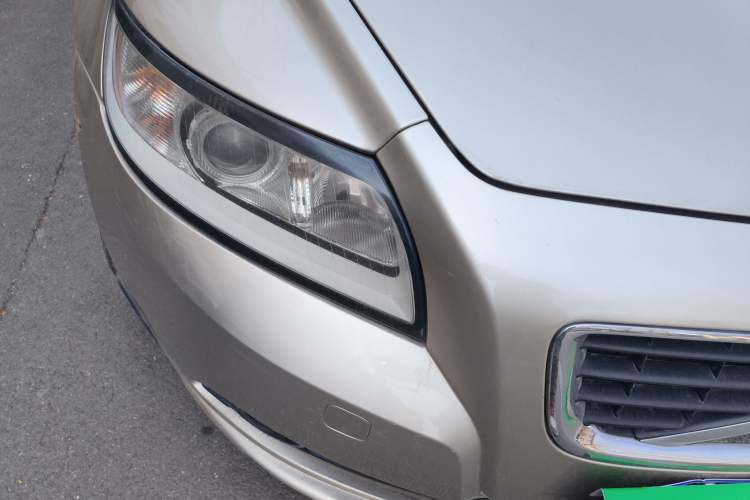 Used Volvo S40 2011 2.0L Automatic ZhiShang Edition
