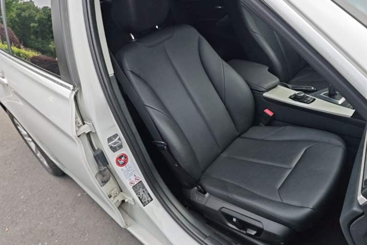 Used BMW 3 Series 2014 320Li Fashion Model