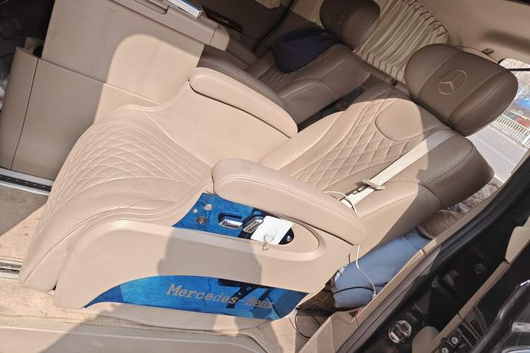 Used Mercedes-Benz Viano 2013 3.5L Haoci version Left Rear Seat