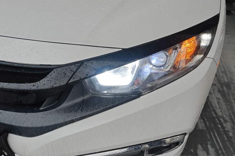 Used Honda Civic 2019 220TURBO CVT Dynamic Edition China VI Left Front Headlight