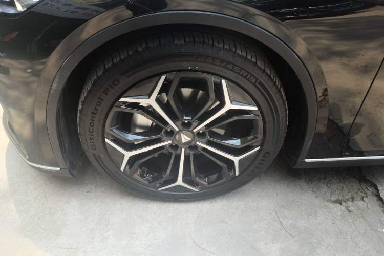 Used Deepal SL03 2023 200Max Range-Extended Version Exterior 4