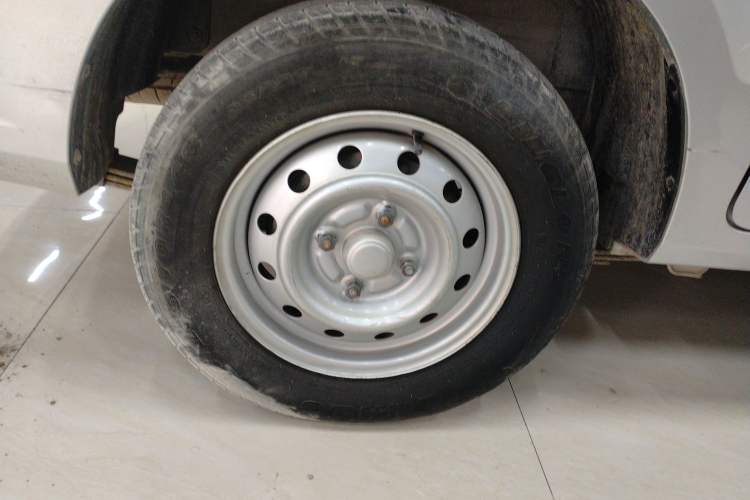 Used Wuling Hongguang V 2022 1.5L Jingqu Version Hydraulic Power Steering LAR