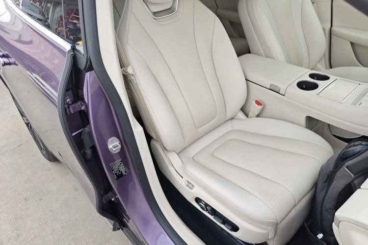 Used Hima Luxeed R7 2024 All-Electric 667 km Max
