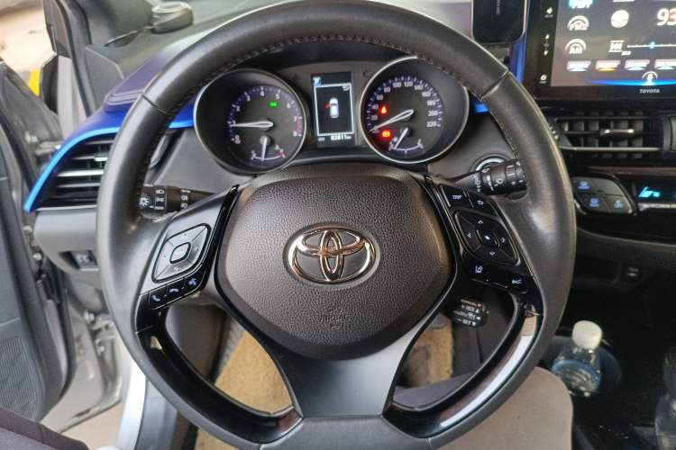 Used Toyota IZOA 2018 2.0L Yichi Version China VI Standard Steering Wheel