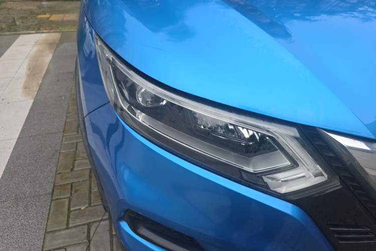 Used Nissan Qashqai 2019 2.0L CVT Luxury Edition Right Front Headlight