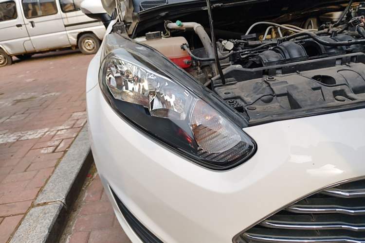 Used Ford Fiesta 2013 Hatchback 1.5L Manual Fashion Edition