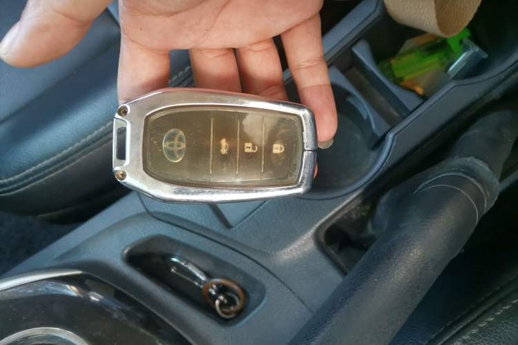 Used Toyota Levin 2017 Revised Dual-Engine 1.8H GS E-CVT Elite Sunroof Version China V Standard
