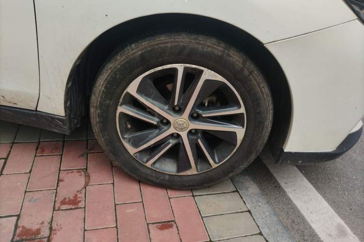 Used Venucia D60 2019 100 000-Yuan Glory 1.6L XE CVT Chenxiang Edition China VI Standard