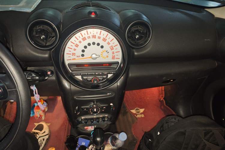 Used MINI Countryman 2013 1.6T COOPER ALL4 Fun Audio And AC Panel