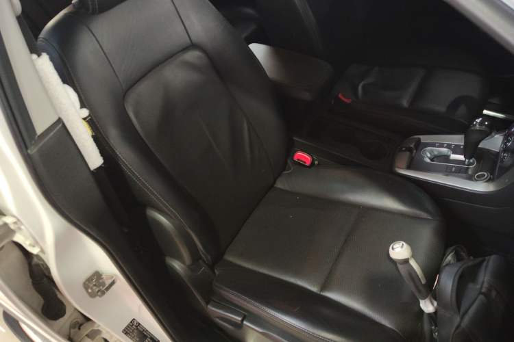 Used Chevrolet Captiva 2014 2.4L Two-Wheel Drive Urban Version 7 Seats