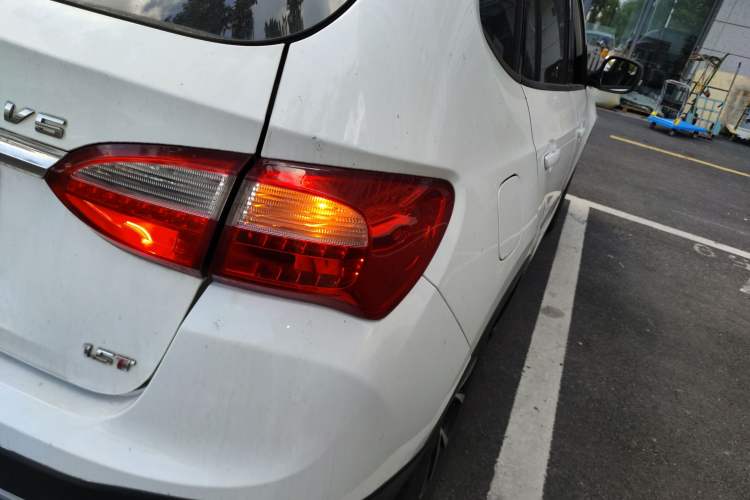 Used Brilliance V5 2014 1.5T Automatic Two-Wheel Drive Sport Model