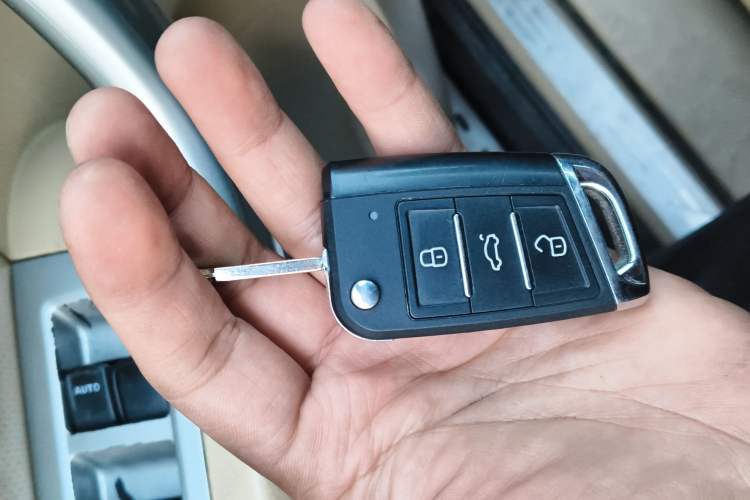 Used Haval H6 2012 2.4L Automatic Two-Wheel Drive Elite Version