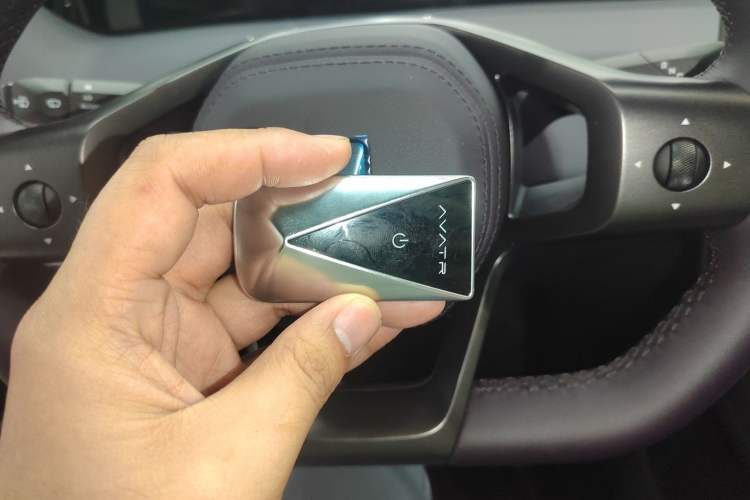 Used Avatr 06 2025 Max All-Electric Version