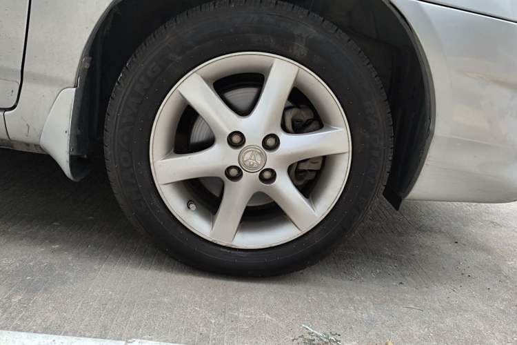 Used Toyota Corolla EX 2013 1.6L Manual Luxury Edition Right Front Wheel Hub