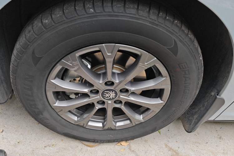 Used BYD Qin L 2024 DM-i 80KM Leading Model
